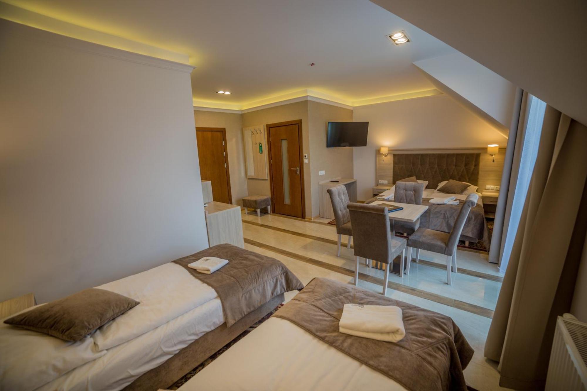 Wichrowe Wzgorze Chmielno Hotel Exterior foto